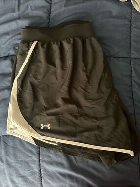 Under Armour Black and White Women's Athletic Skort